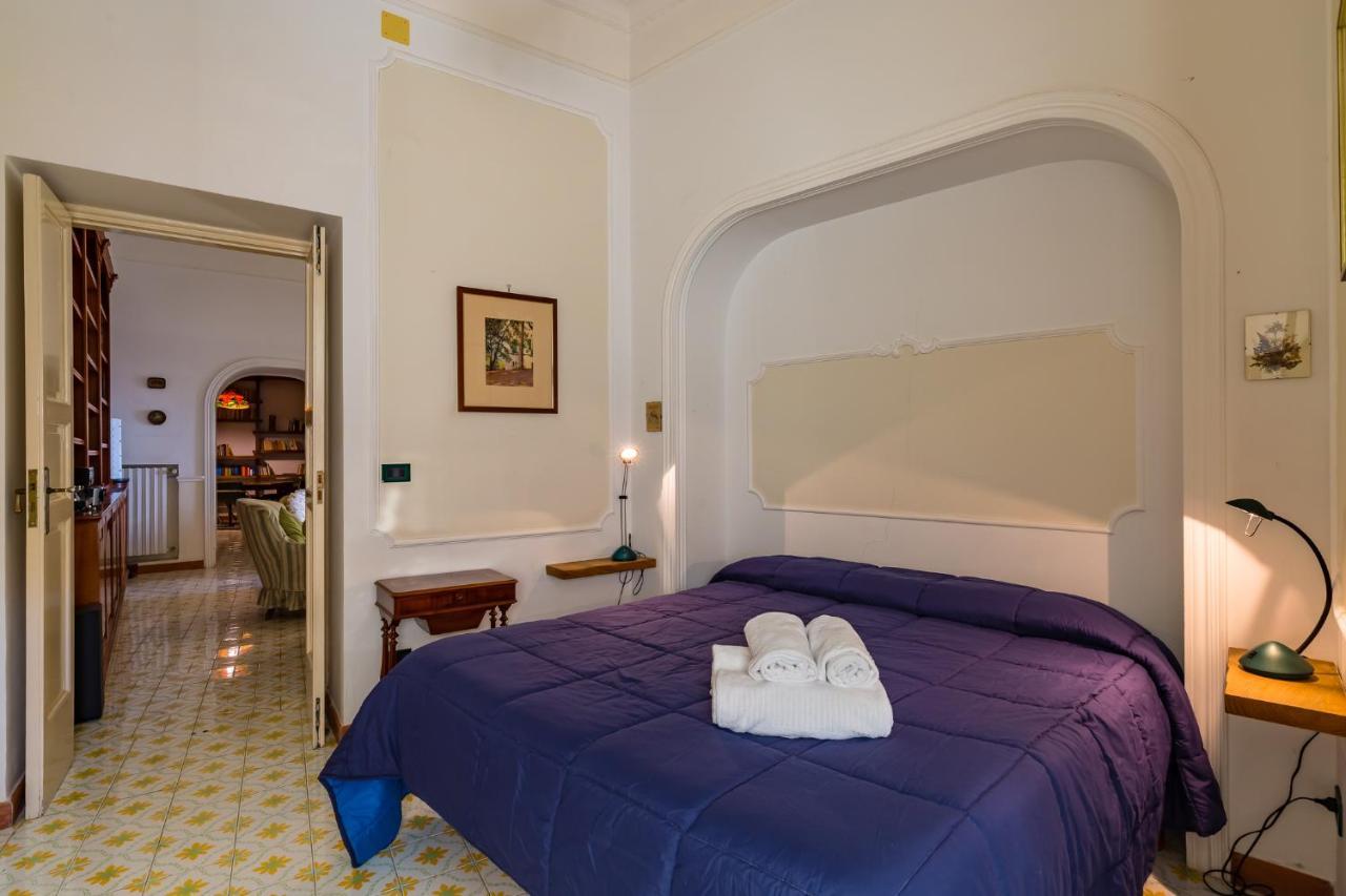 Paola - Hidden Panoramic Garden And Terraces By Napoliapartments Appartement *