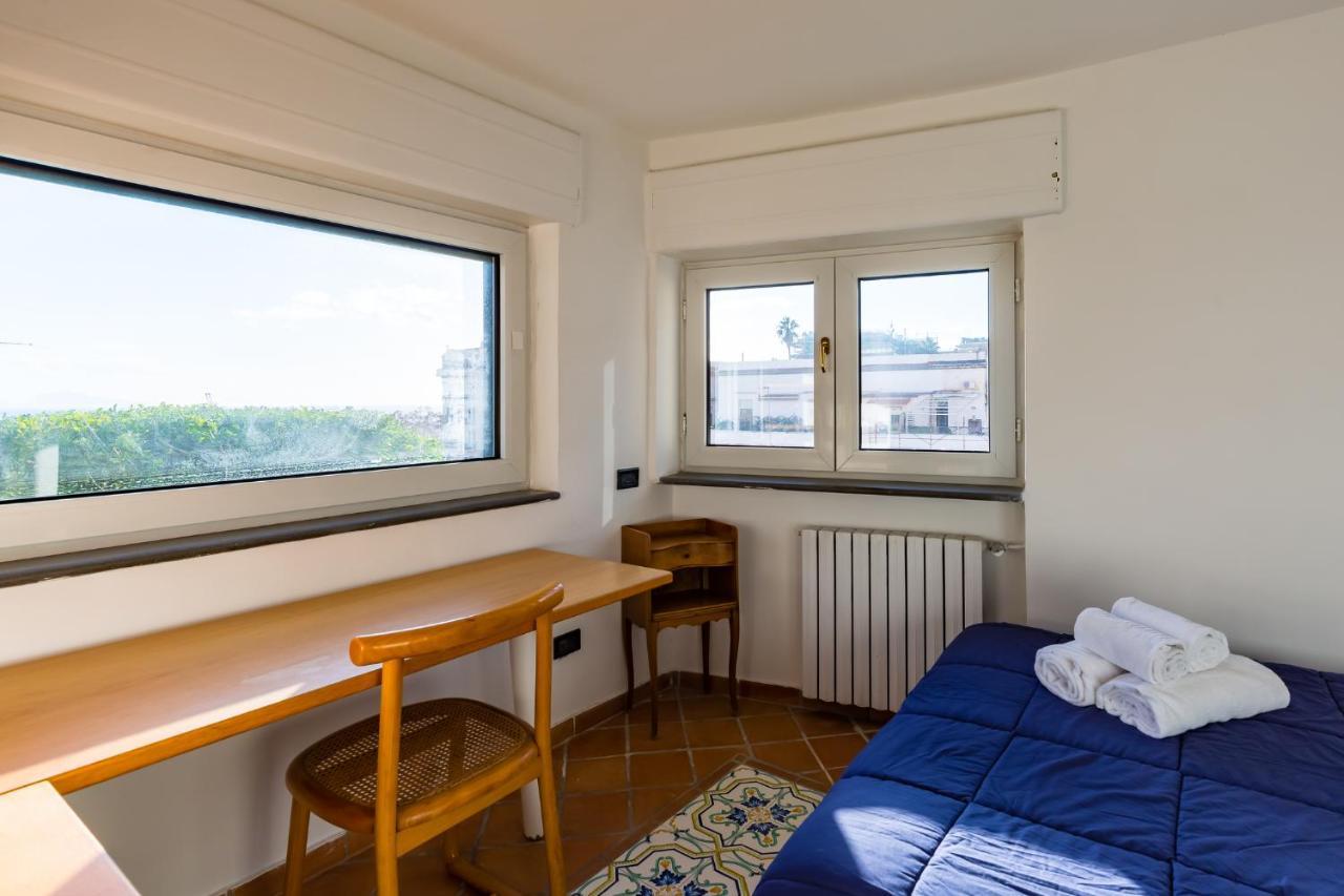 Appartement Paola - Hidden Panoramic Garden And Terraces By Napoliapartments Naples