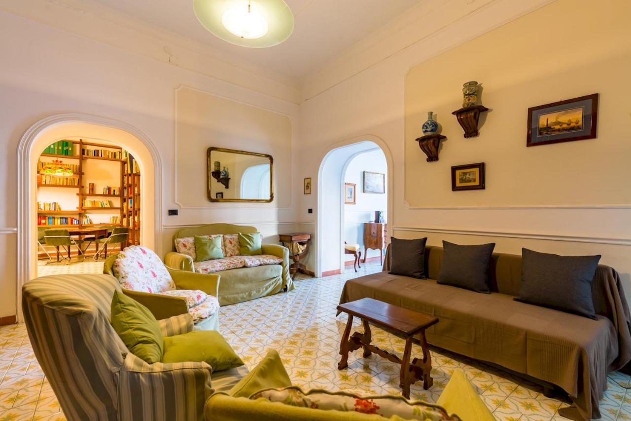 Appartement Paola - Hidden Panoramic Garden And Terraces By Napoliapartments