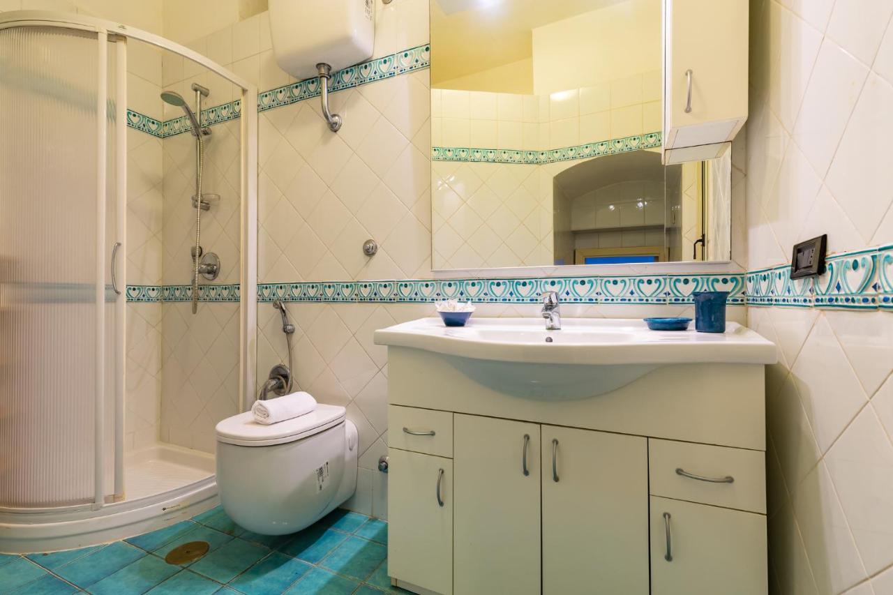 Paola - Hidden Panoramic Garden And Terraces By Napoliapartments Appartement *